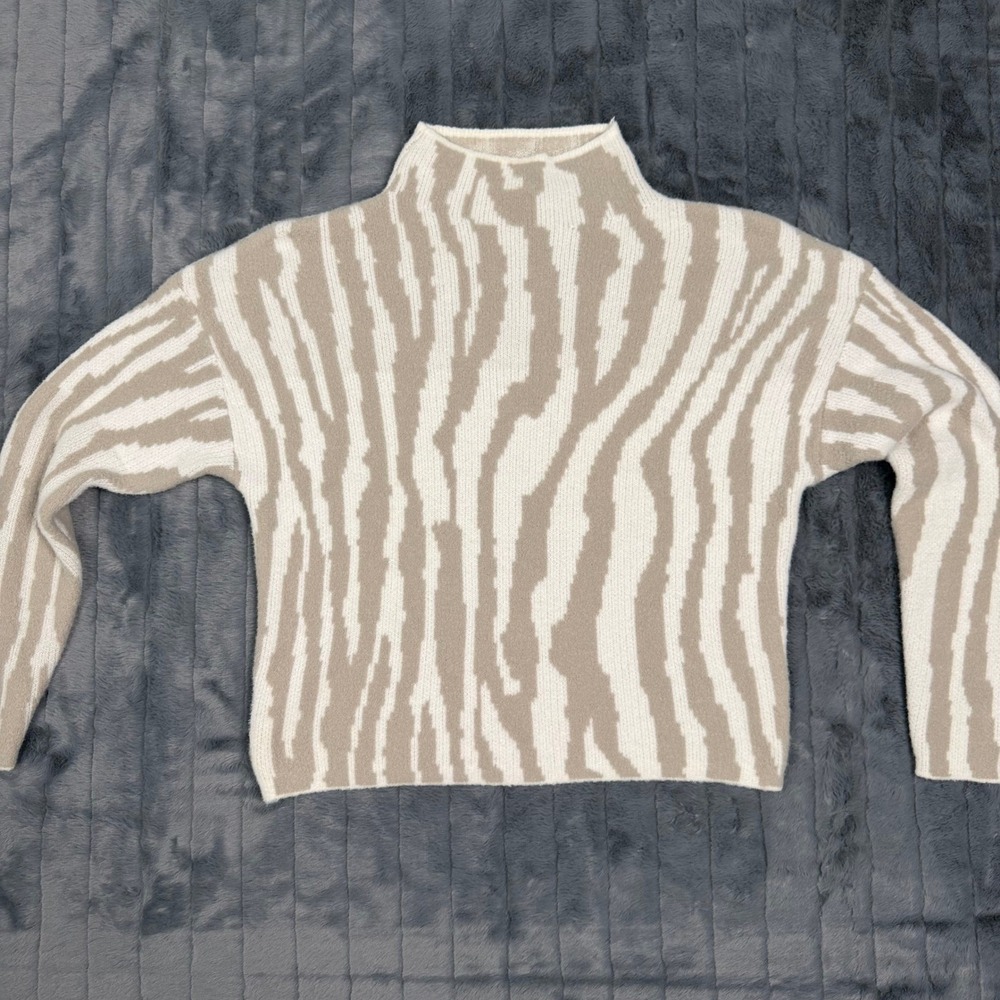 Express Womens Zebra Print Mock Neck Sweater Tan Cream Neutral Knit Small